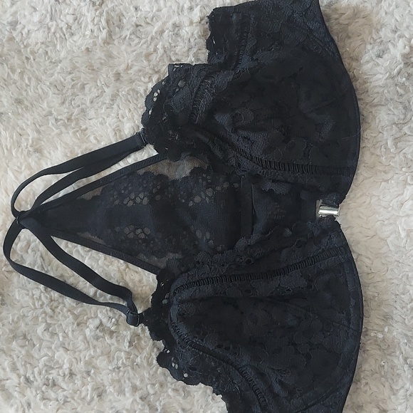 3 unlined bras size 32d - Picture 5 of 13